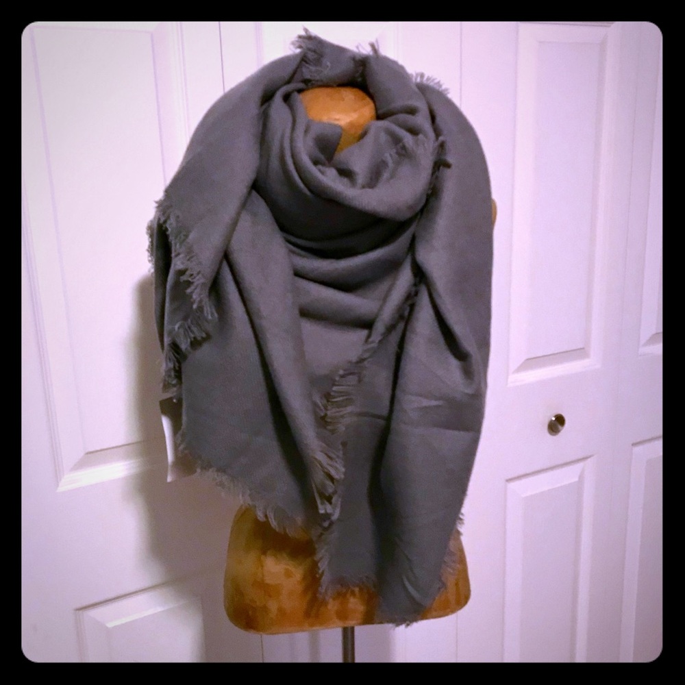 NWT! Blanket scarf